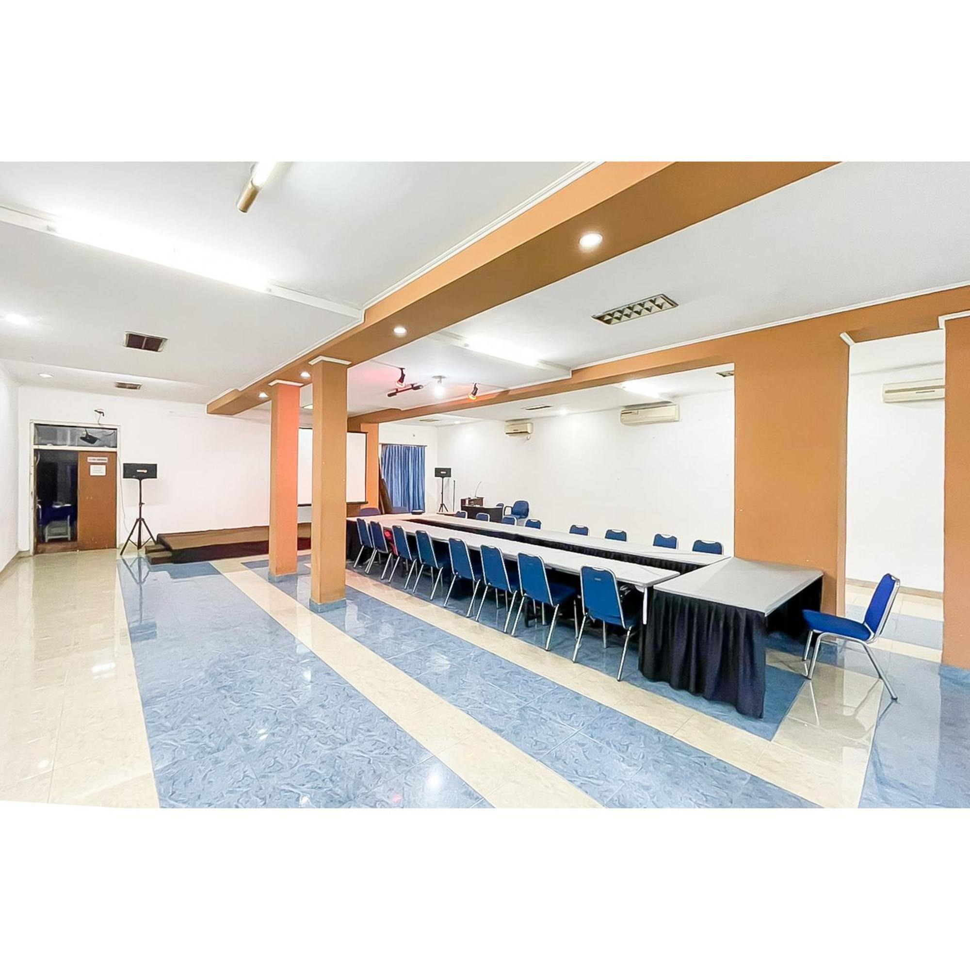 Wisma Pkbi Jabar Mitra Reddoorz Bandung Exterior foto